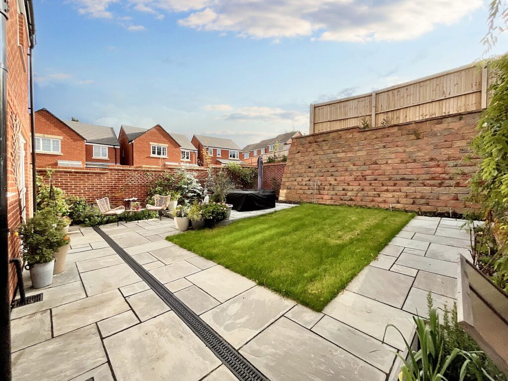 Astral Way, Stone, ST15