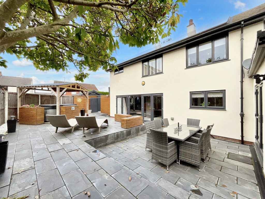 Clifford Grove, Haslington, CW1