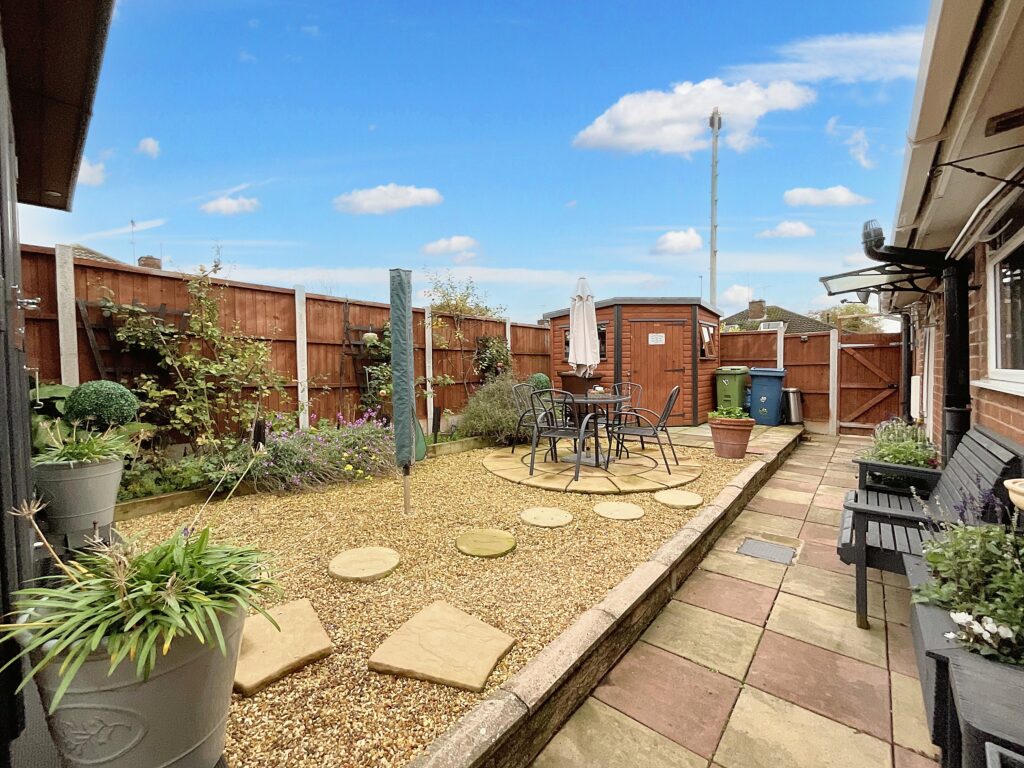 Dearnsdale Close, Stafford, ST16