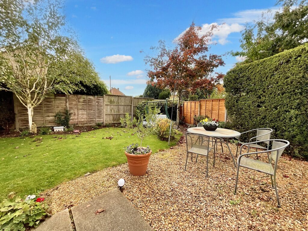 Whitethorn Avenue, Barlaston, ST12