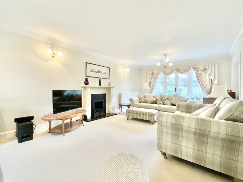 Swanholme Way, Baldwins Gate, ST5