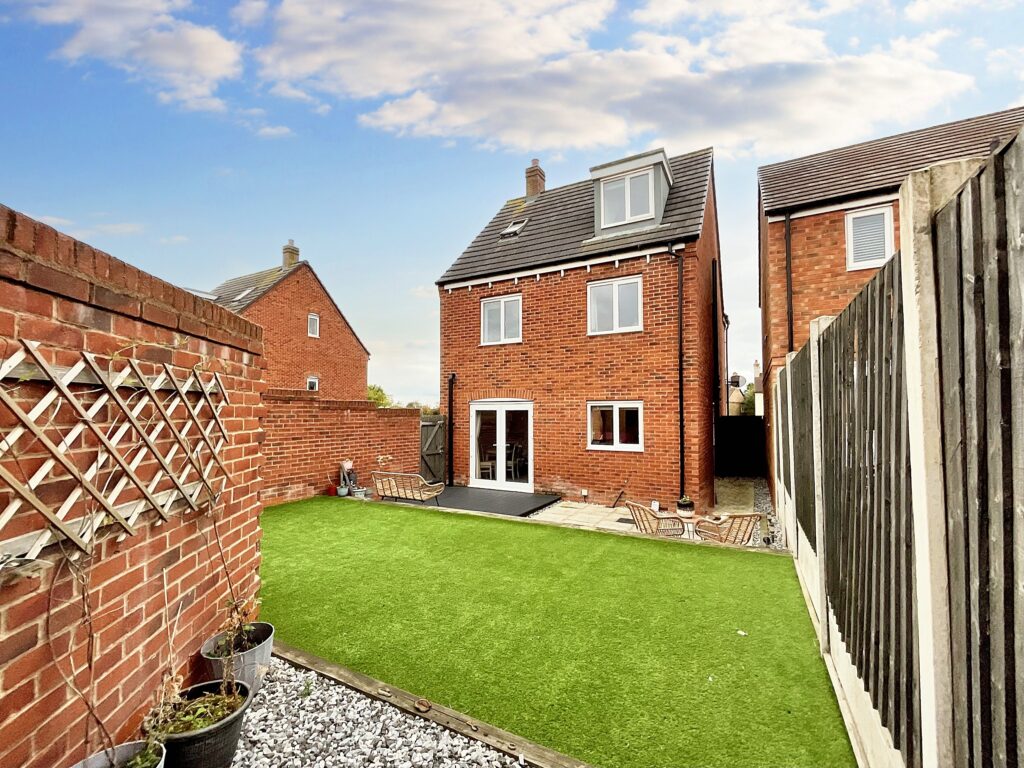 Parker-Jervis Place, Stone, ST15