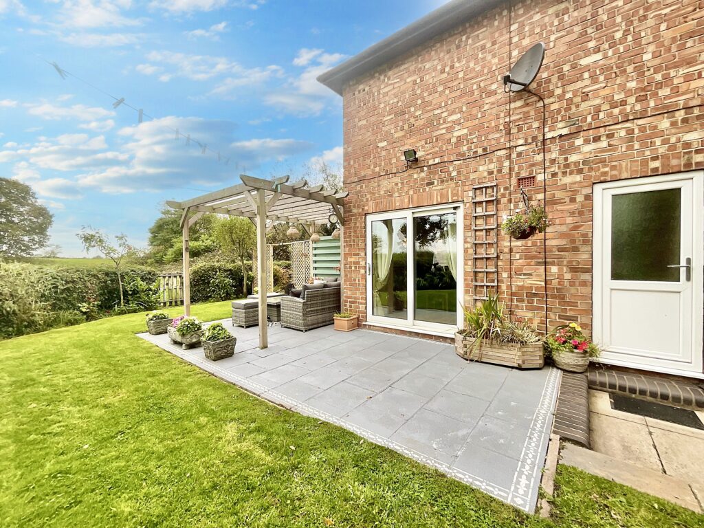 Wrinehill Road, Wybunbury, CW5