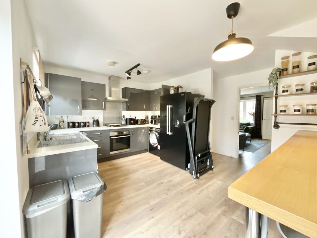 Gateway Avenue, Baldwins Gate, ST5