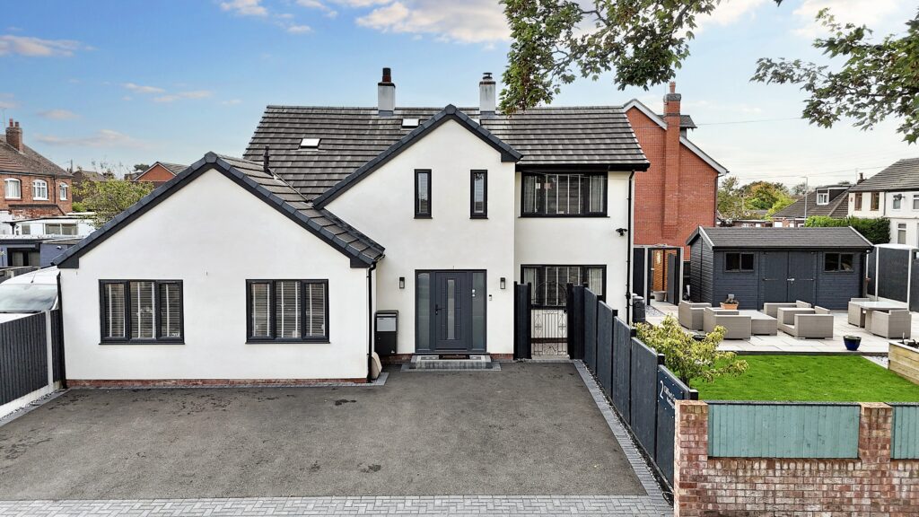 Clifford Grove, Haslington, CW1