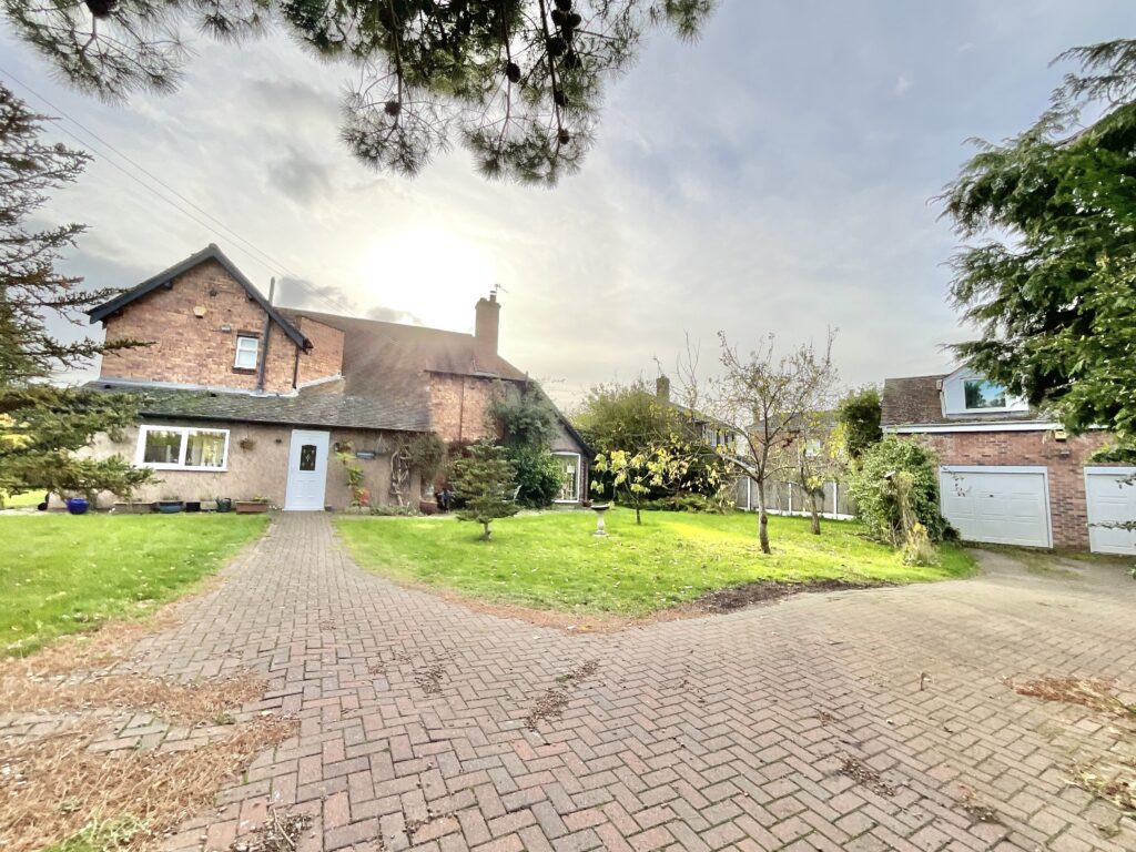 Salisbury Road, Market Drayton, TF9