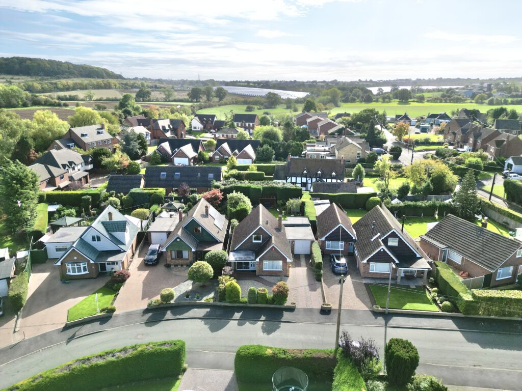 Meadow Lane, Derrington, ST18