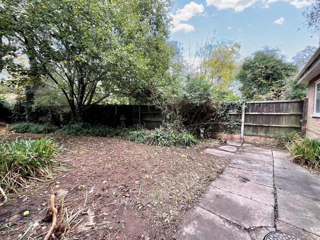 Peacehaven Grove, Stoke-On-Trent, ST4