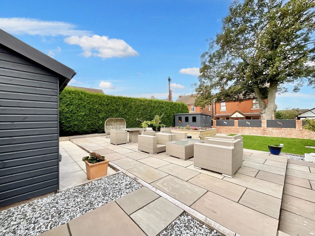 Clifford Grove, Haslington, CW1