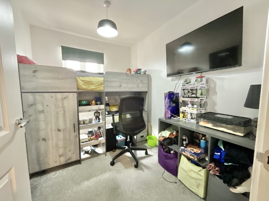 Gateway Avenue, Baldwins Gate, ST5
