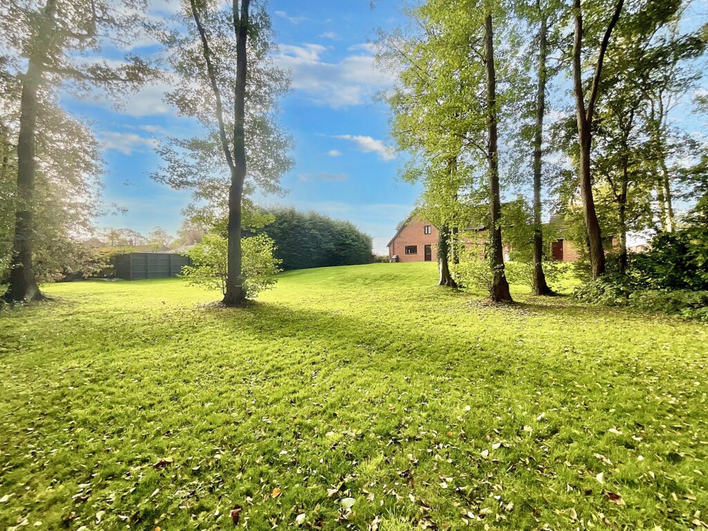 Wrenbury Road, Aston, CW5