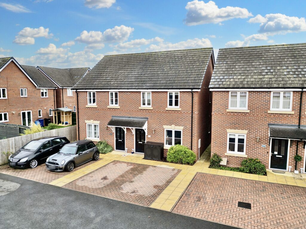 Gateway Avenue, Baldwins Gate, ST5