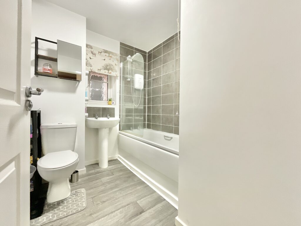 Gateway Avenue, Baldwins Gate, ST5
