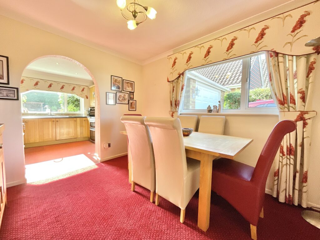 Meadow Lane, Derrington, ST18