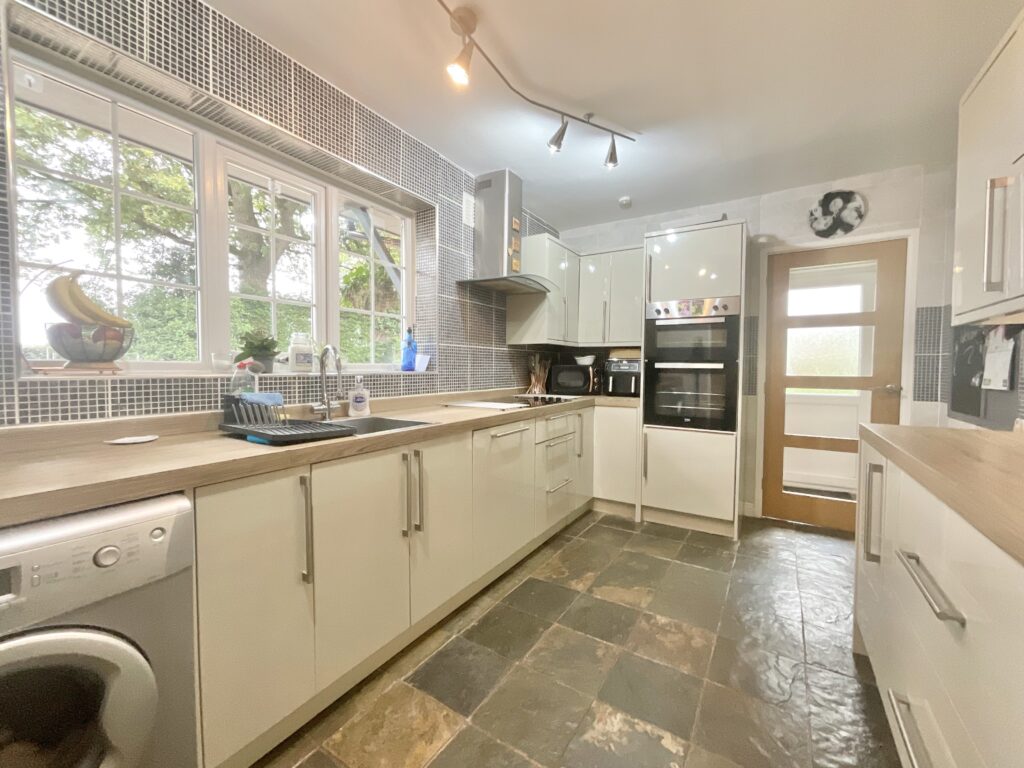 Wrinehill Road, Wybunbury, CW5