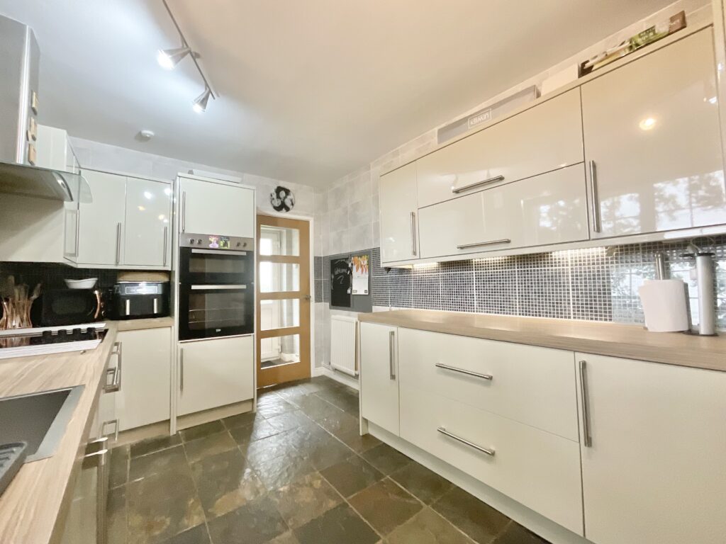 Wrinehill Road, Wybunbury, CW5