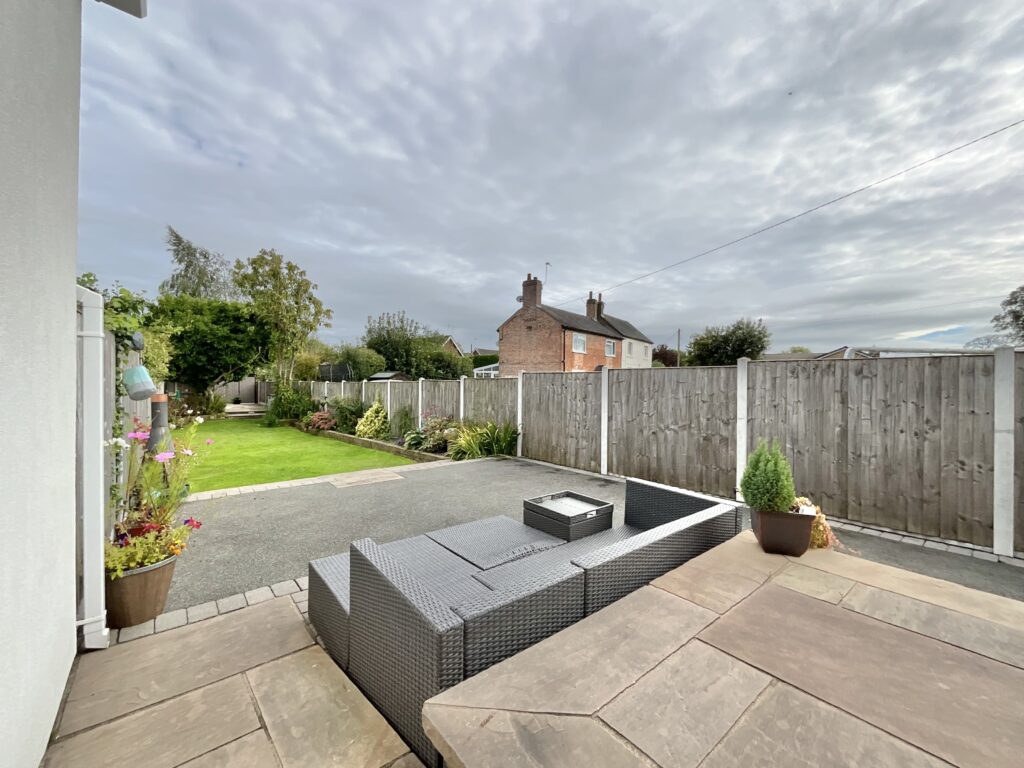 Chapel Lane, Kingsley Holt, ST10