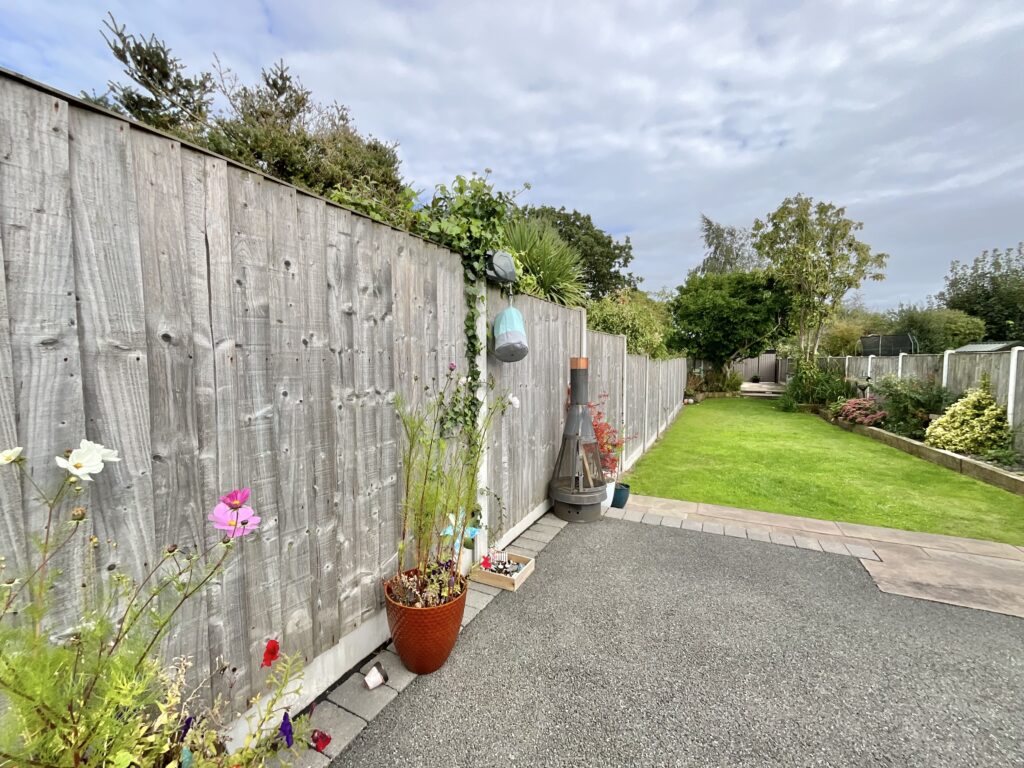 Chapel Lane, Kingsley Holt, ST10