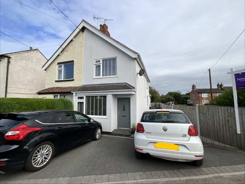 Chapel Lane, Kingsley Holt, ST10