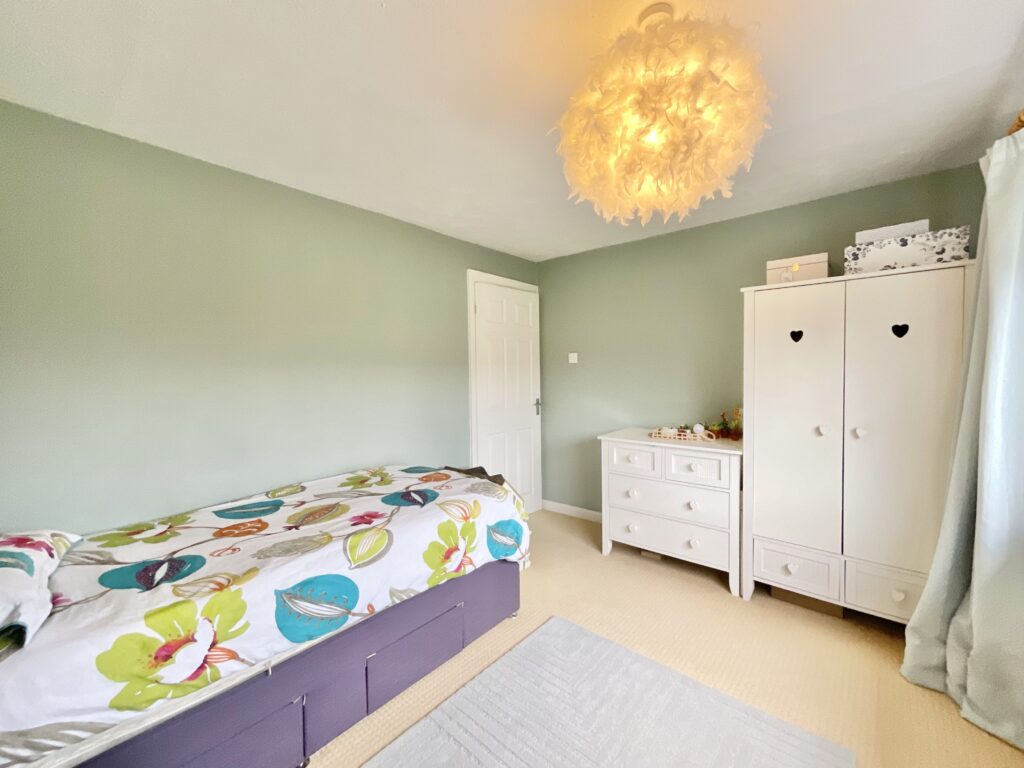 Yelverton Avenue, Stafford, ST17