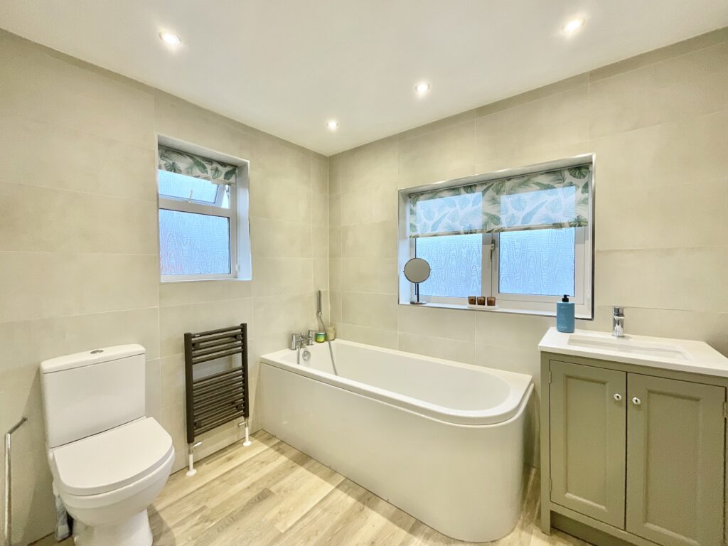 Yelverton Avenue, Stafford, ST17