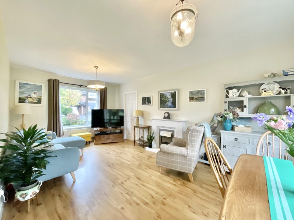 Yelverton Avenue, Stafford, ST17