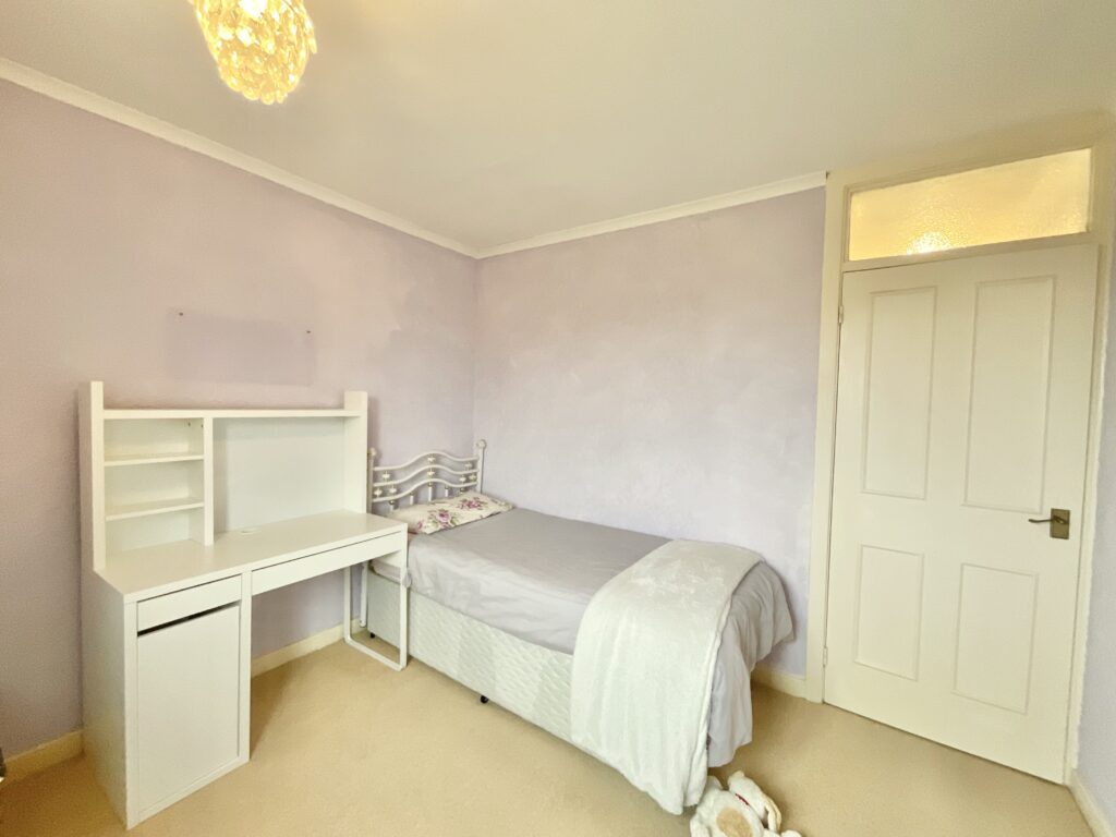 Camelford Close, Stafford, ST17