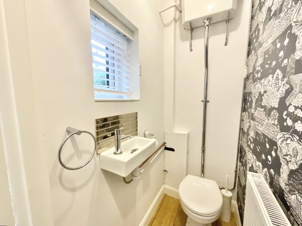 Longfield Avenue, Stone, ST15