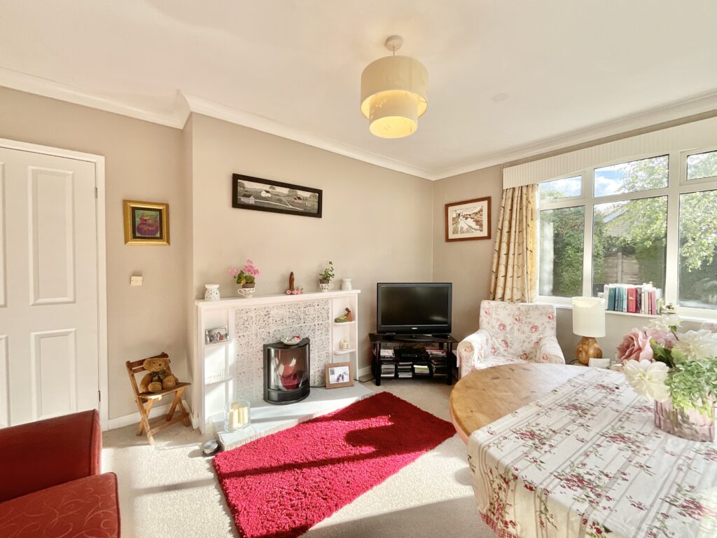 Whitethorn Avenue, Barlaston, ST12