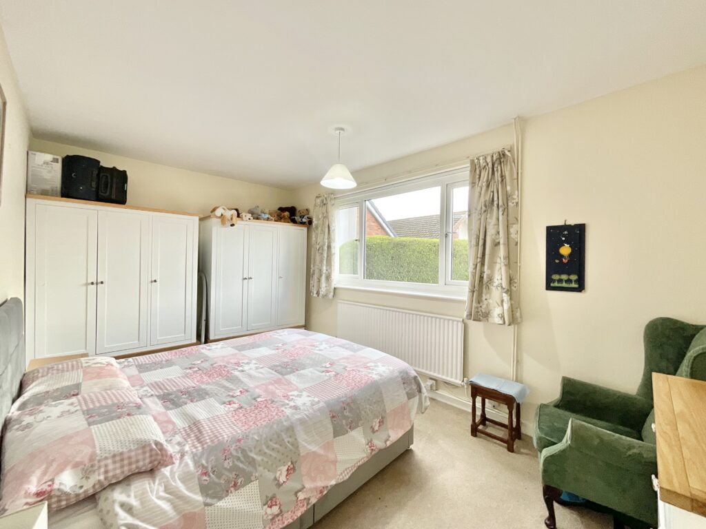 Whitethorn Avenue, Barlaston, ST12