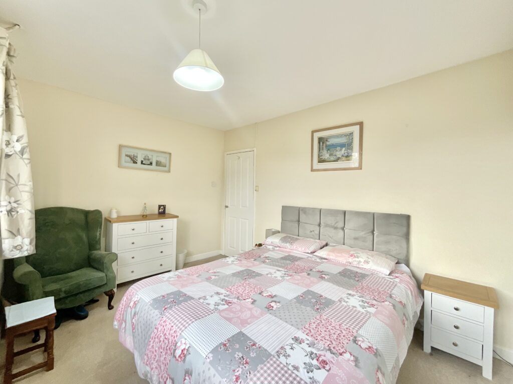 Whitethorn Avenue, Barlaston, ST12