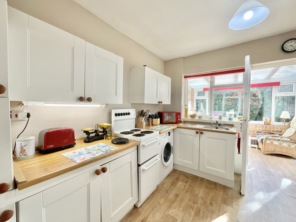 Whitethorn Avenue, Barlaston, ST12