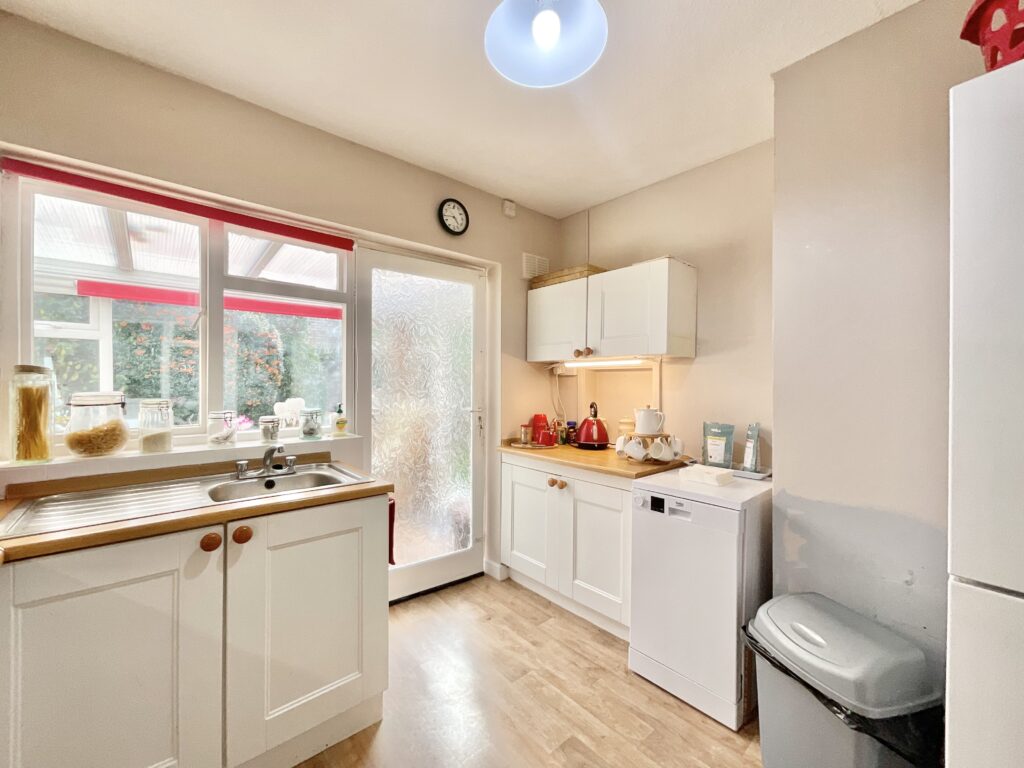 Whitethorn Avenue, Barlaston, ST12