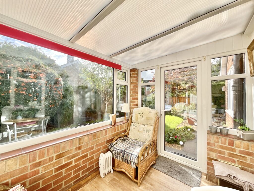 Whitethorn Avenue, Barlaston, ST12