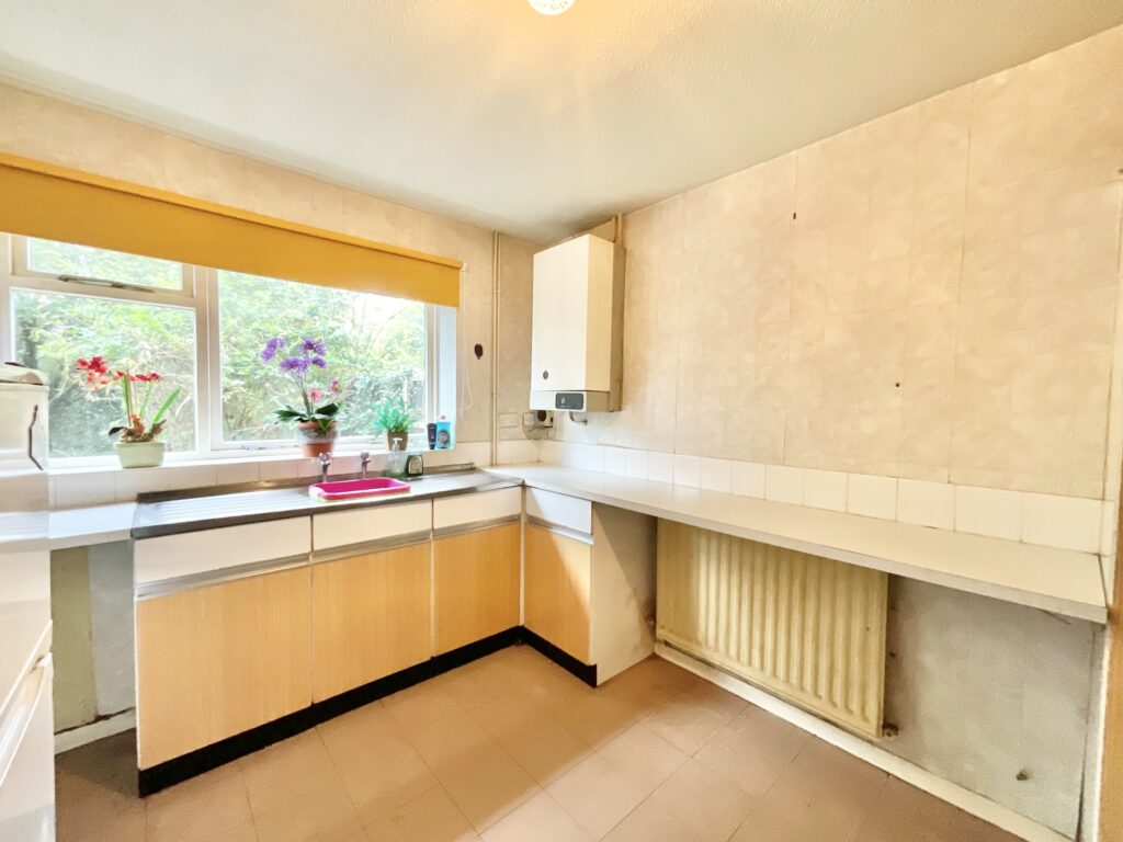 Peacehaven Grove, Stoke-On-Trent, ST4