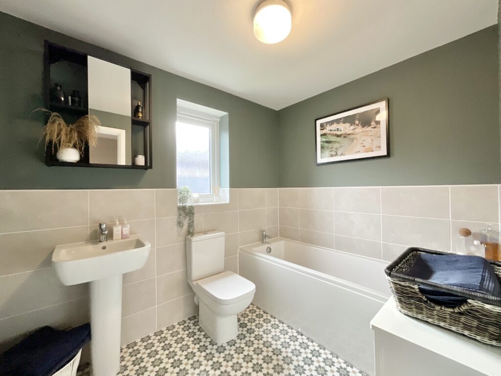 Astral Way, Stone, ST15