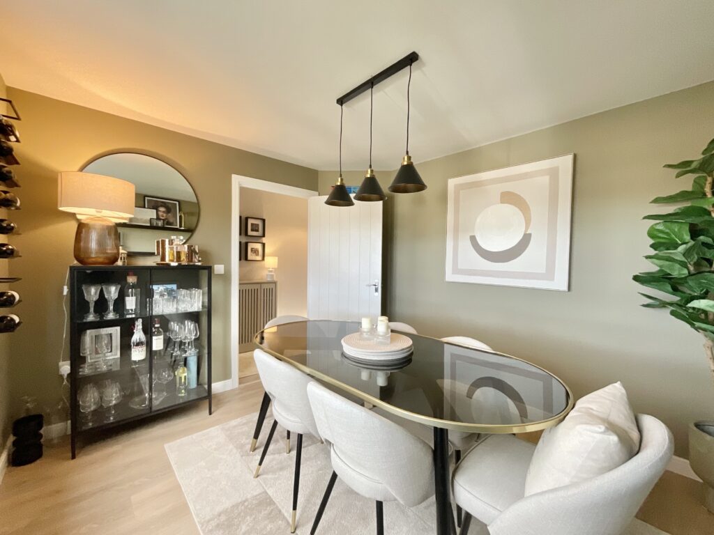 Astral Way, Stone, ST15