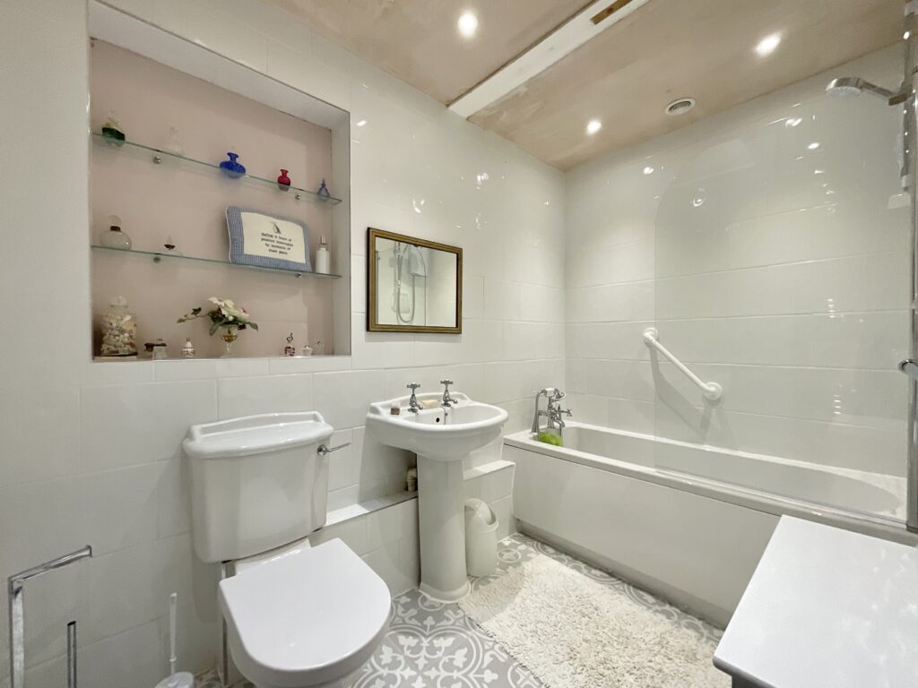 Sheppenhall Grove, Aston, CW5