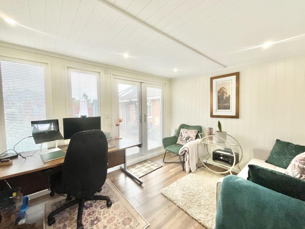 Dearnsdale Close, Stafford, ST16