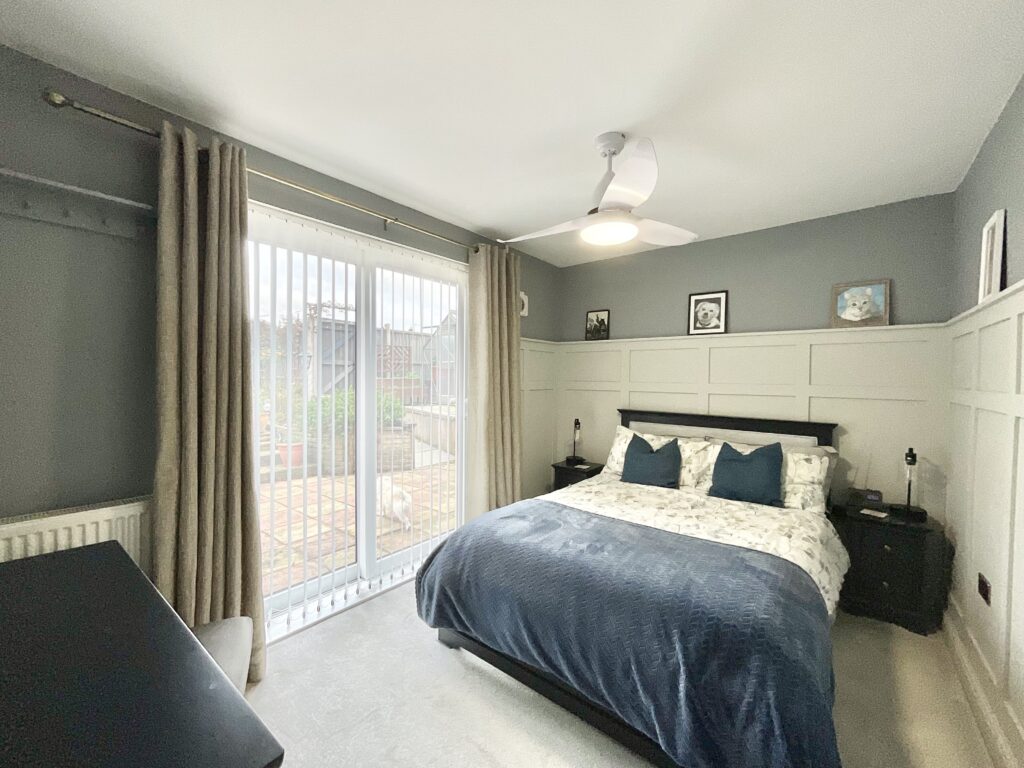 Dearnsdale Close, Stafford, ST16