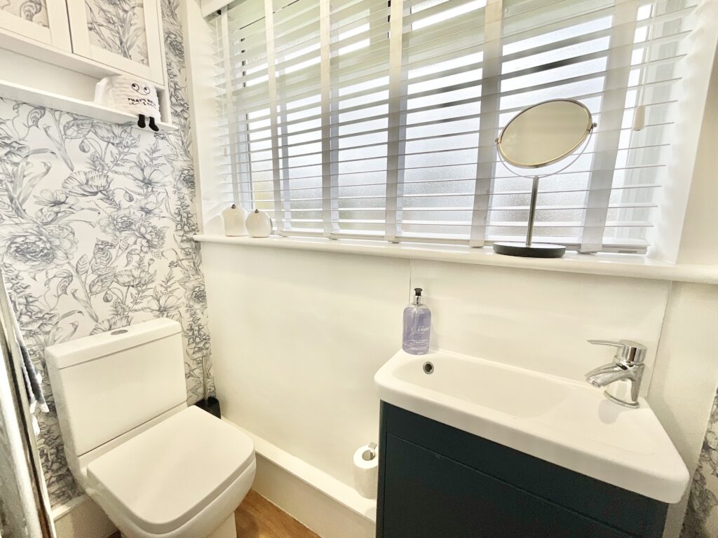 Dearnsdale Close, Stafford, ST16