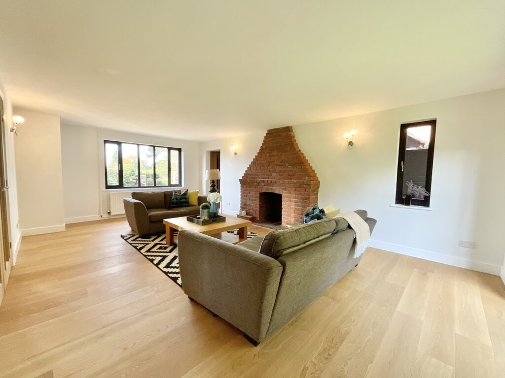 Wrenbury Road, Aston, CW5