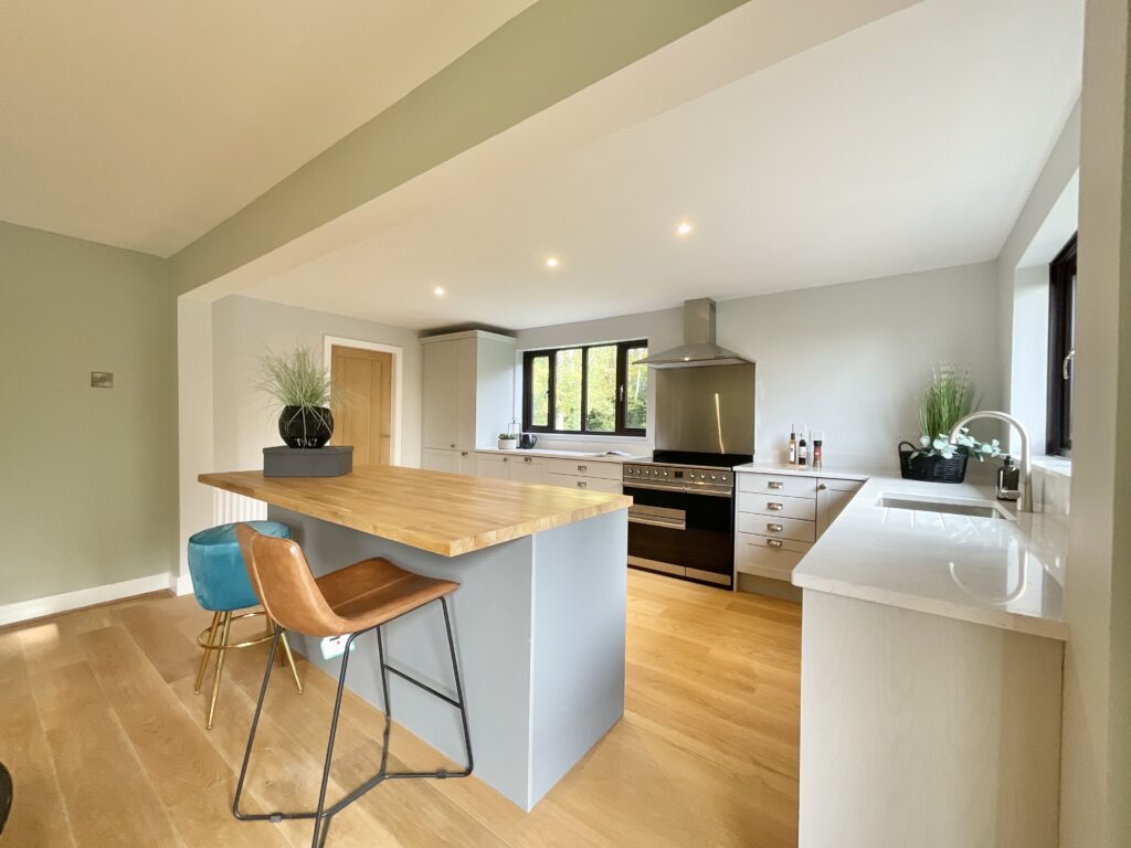 Wrenbury Road, Aston, CW5