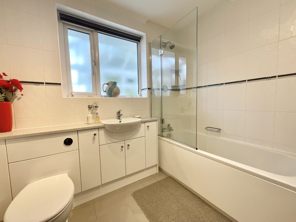 Westfield Drive, Wistaston, CW2