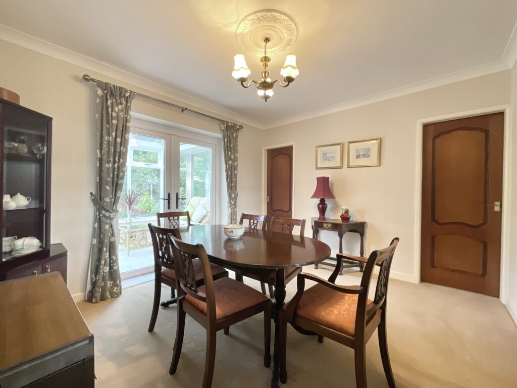 Westfield Drive, Wistaston, CW2