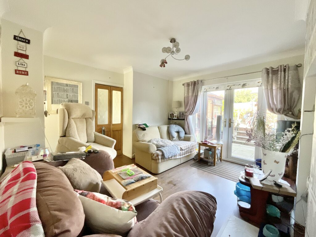 Redhill Gardens, Stone, ST15