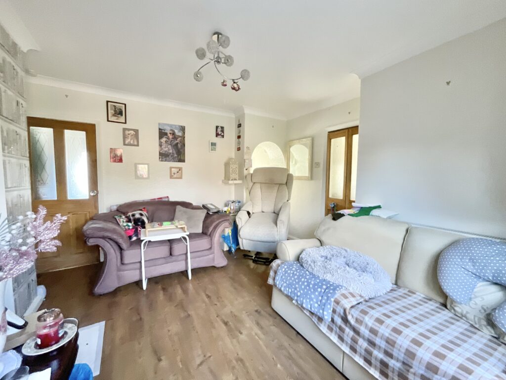 Redhill Gardens, Stone, ST15