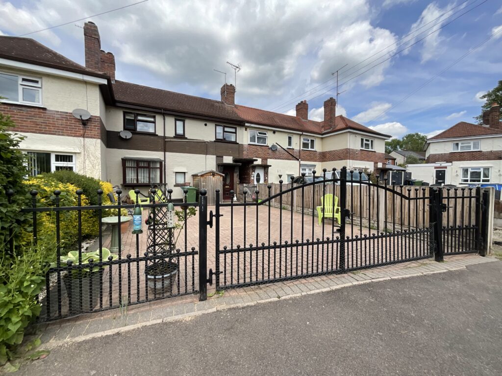 Redhill Gardens, Stone, ST15