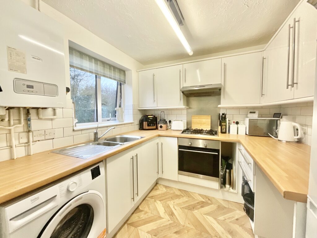 Ruffin Court, Stone, ST15