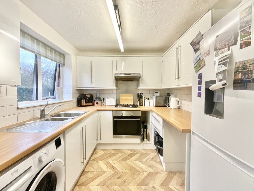 Ruffin Court, Stone, ST15